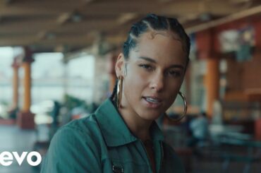 Alicia Keys - Underdog (Official Video)