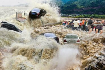 【の中国三峡ダム11月04日】の中国三峡ダムの長江流域の洪水の状況 →台風１9号に伴う大雨の影響で土砂崩れが相次ぎ、少なくとも３２人が行方不明になっている。三峡ダムの水位はすでに177メートルに達し。