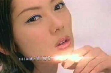 香港廣告: SHISEIDO pn唇膏 幻金風采(伊東美咲)2001