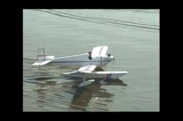 水上機の飛行　　　　　　　　Flight of Original Floatplane