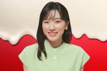 永野芽郁  モスバーガー 「白いモスバーガー白くて白い、白いモス」篇 TVCM