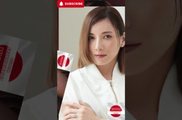 加藤あい41歳、美人すぎるピンクT＆ホルターネックでハワイ満喫ショットに反響！