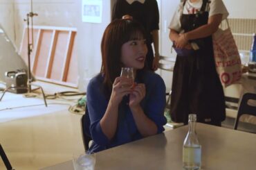 川栄李奈「おいしい〜！」撮影の合間に日本酒グビッ　テレビCM「月桂冠 アルゴ」メイキング＋インタビュー